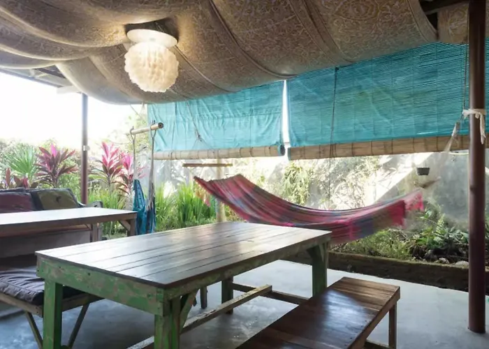 Green Tara Nature & Yoga